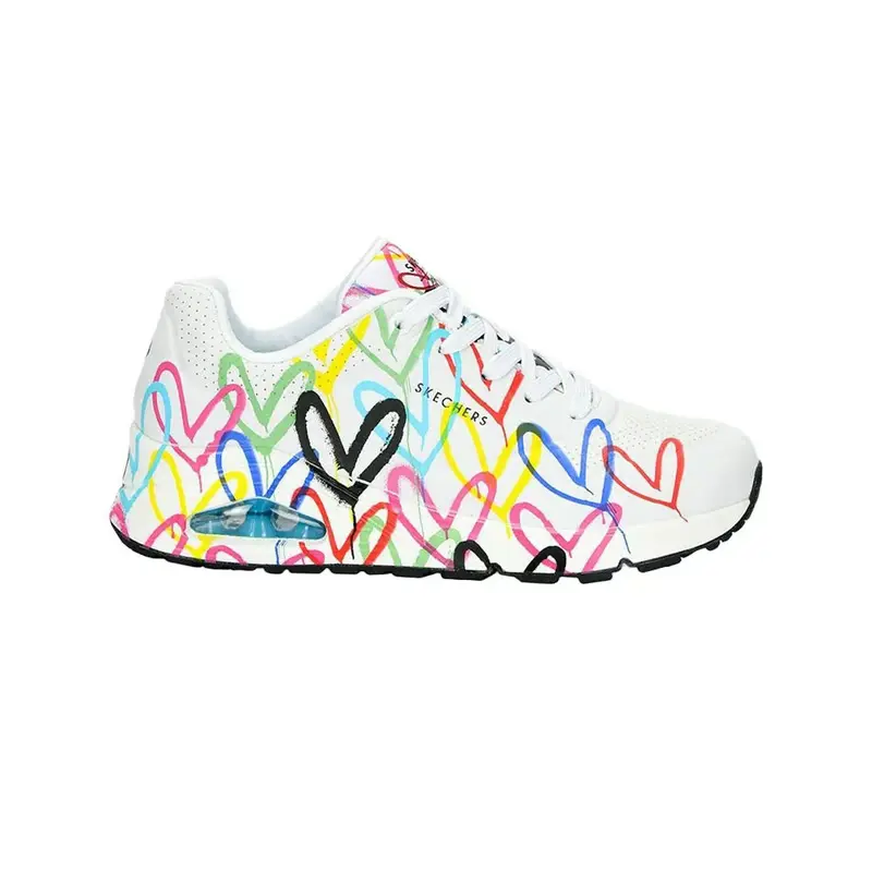 SKECHERS SPREAD THE LOVE