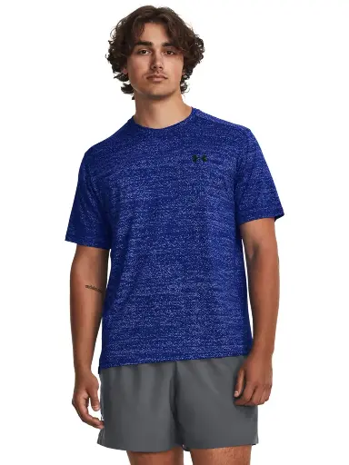 UNDER ARMOUR T SHIRT