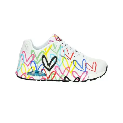 SKECHERS SPREAD THE LOVE